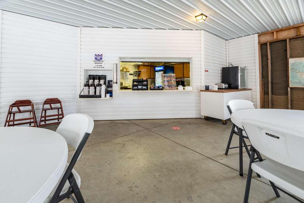 Knights Inn Sandusky Restaurant bilde
